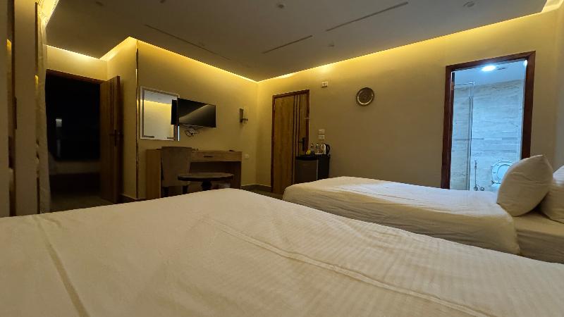 Pyramids Hotel - Image 2