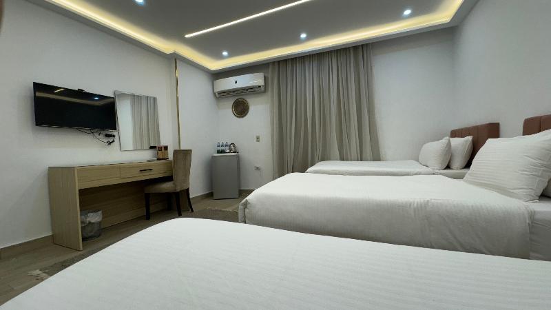 Pyramids Hotel - Image 3