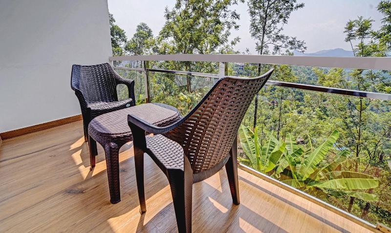 Treebo Wanderlust Residency With Mountain View image