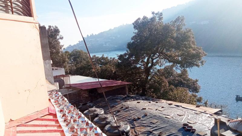 Goroomgo Gp Mall Road Nainital