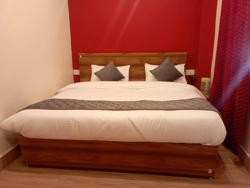 Goroomgo Gp Mall Road Nainital — photo 9