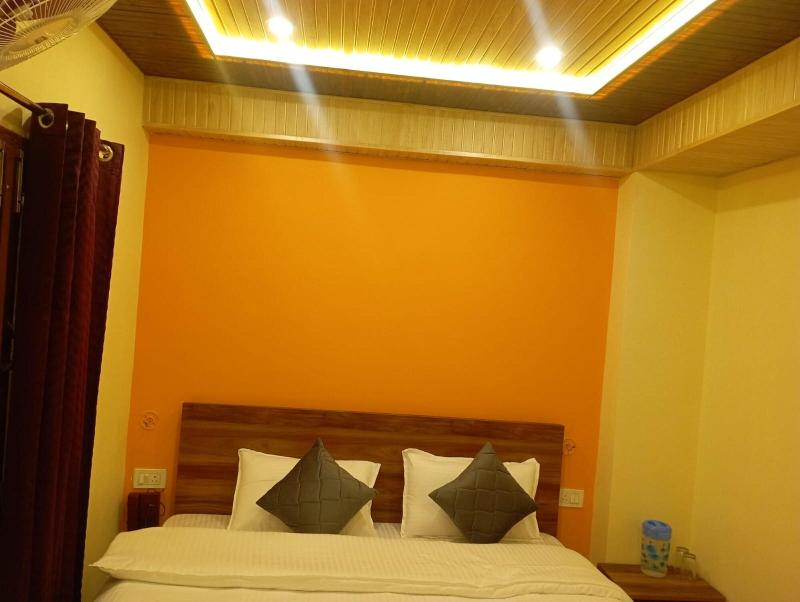 Goroomgo Gp Mall Road Nainital — photo 3
