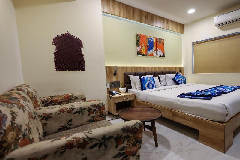 Vrinda Hotel image
