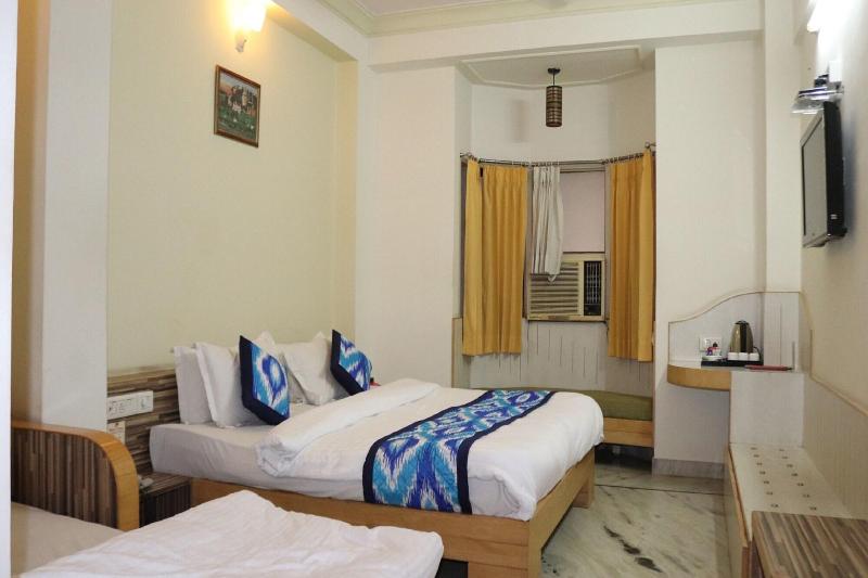 Vrinda Hotel image