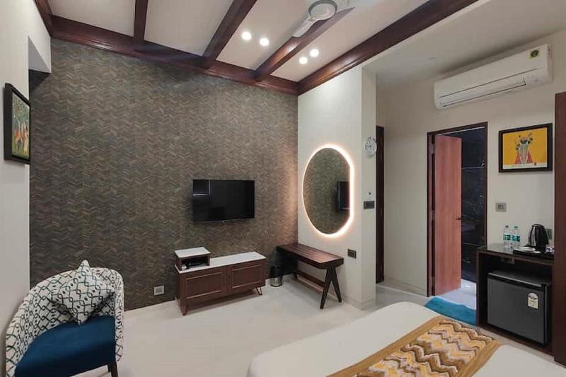 Vrinda Hotel image