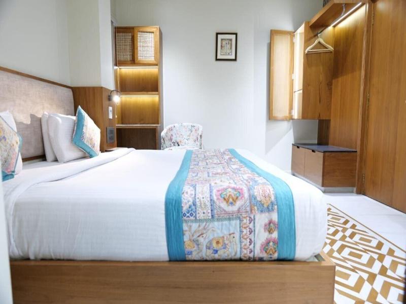 Vrinda Hotel image