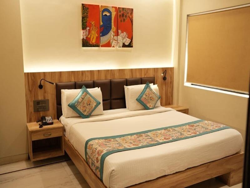 Vrinda Hotel image