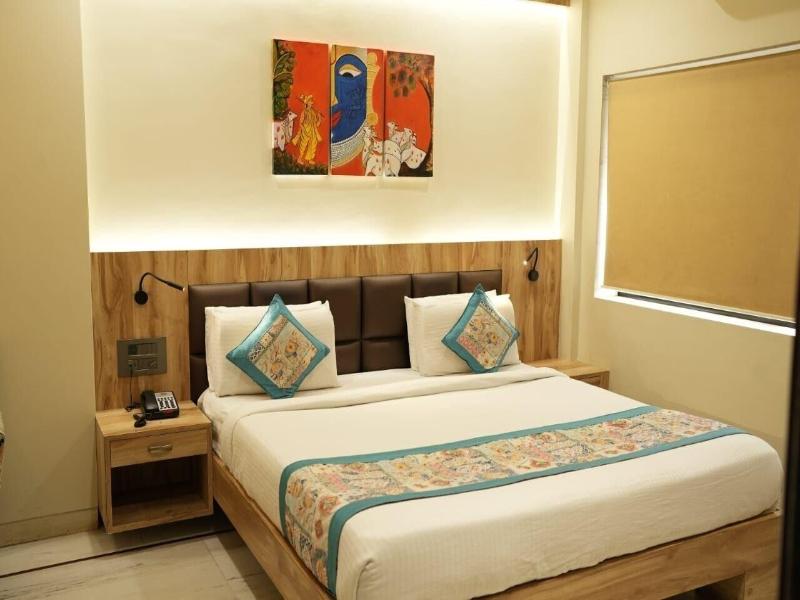 Vrinda Hotel image
