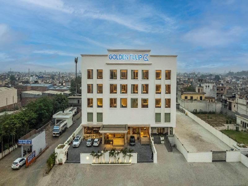 Golden Tulip Jalandhar — general view