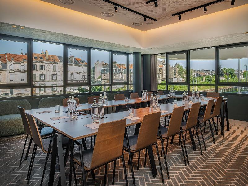 Radisson Hotel Reims image