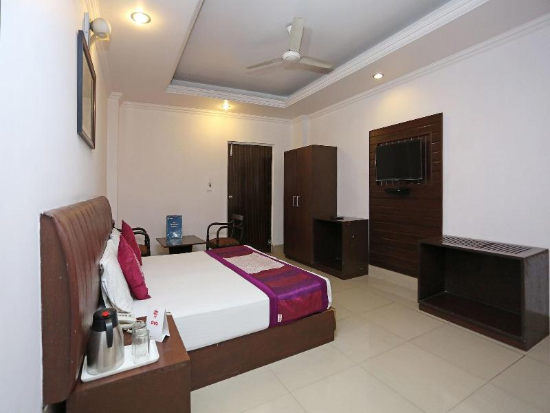 3697 Hotel Rivieraa image