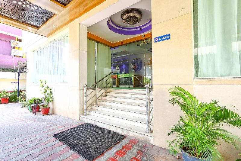 Fabhotel Prime Mahalaya Residency image