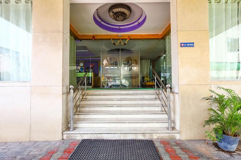 Fabhotel Prime Mahalaya Residency image