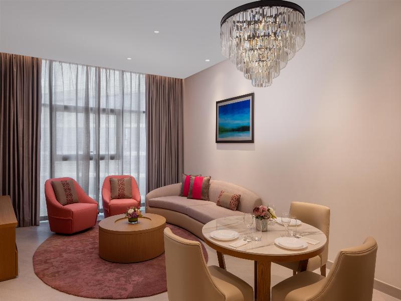 Hilton Dubai Creek Hotel & Residences image