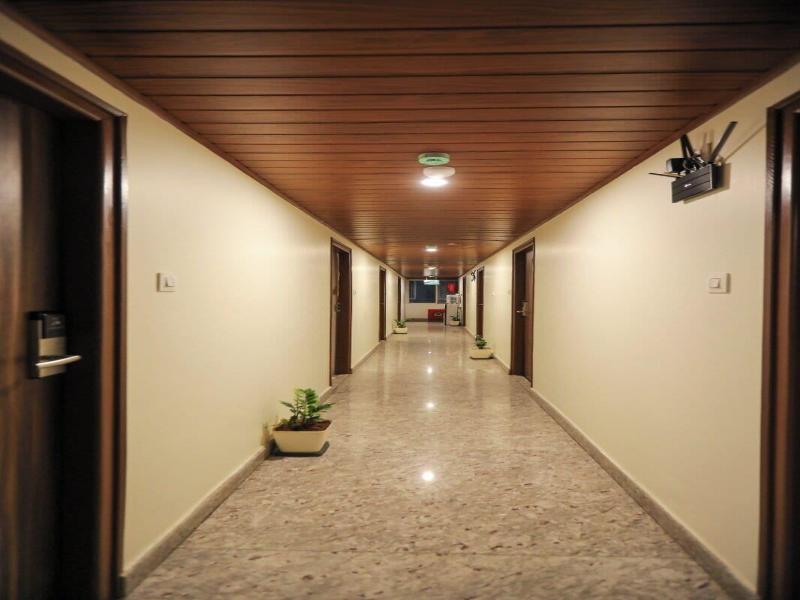 Earth Hotels image