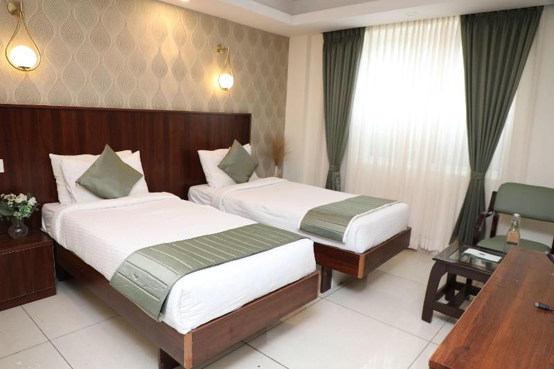 Earth Hotels image
