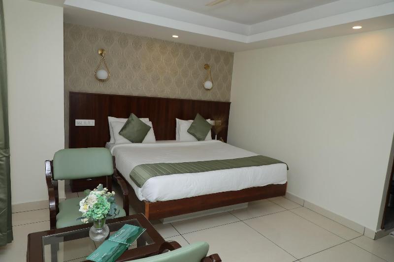 Earth Hotels image