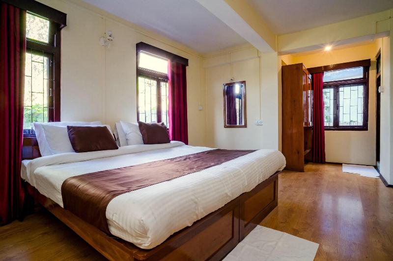 Magpie Mall Road Residency - Mg Marg image