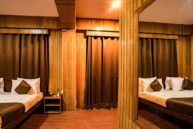 Magpie Mall Road Residency - Mg Marg image