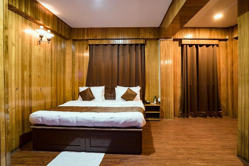 Magpie Mall Road Residency - Mg Marg image