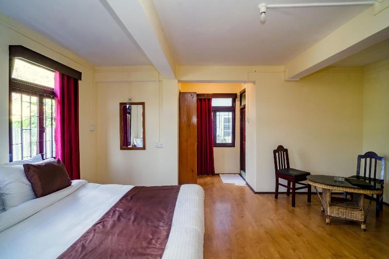 Magpie Mall Road Residency - Mg Marg image
