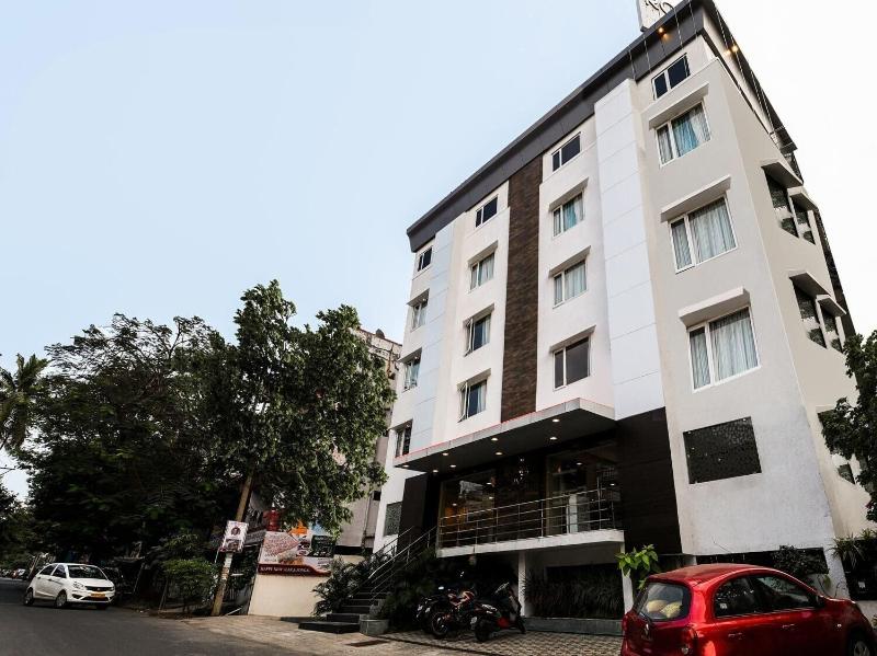 Rohhotel image