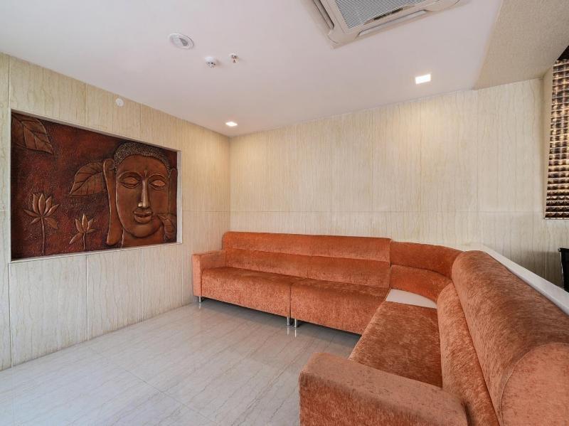 Rohhotel image
