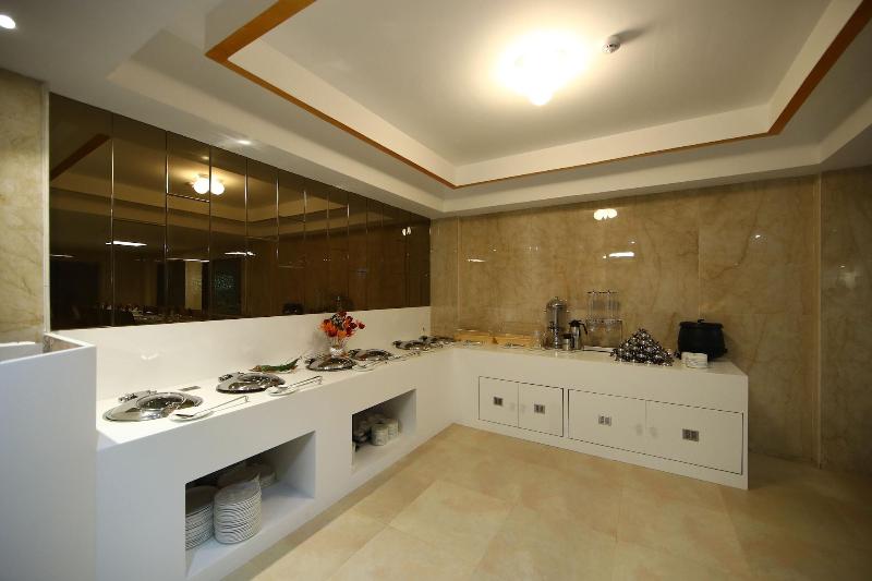 Rohhotel image