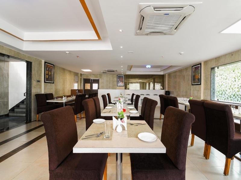 Rohhotel image