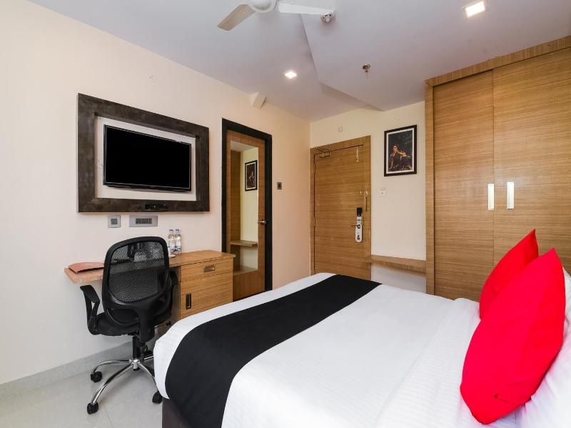 Rohhotel image