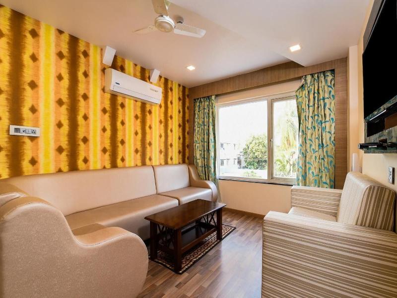 Rohhotel image