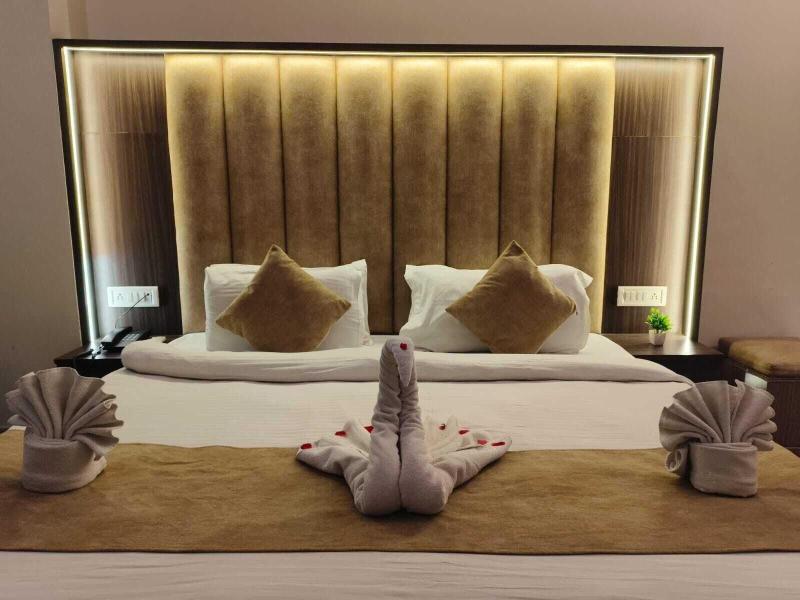 Brinjal Hotels image