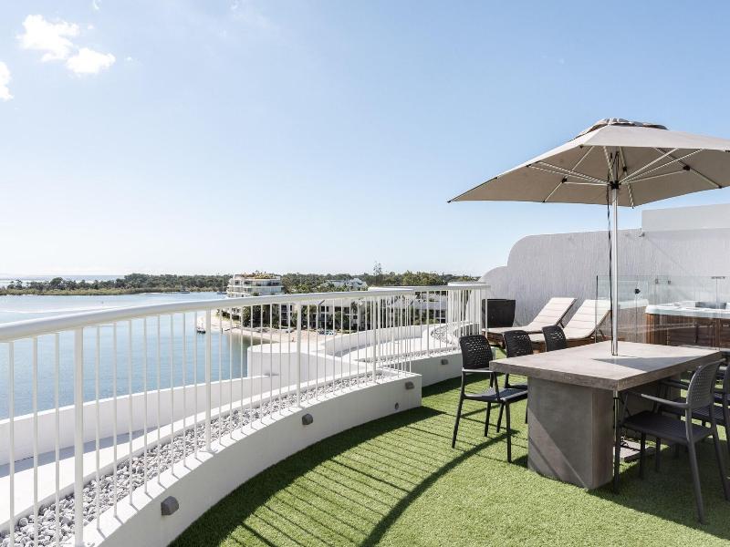 Noosa Pacific Resort image