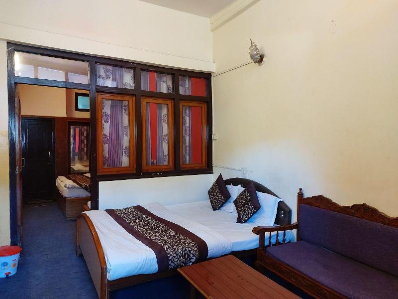 Goroomgo Lake View Mall Road Nainital — photo 12