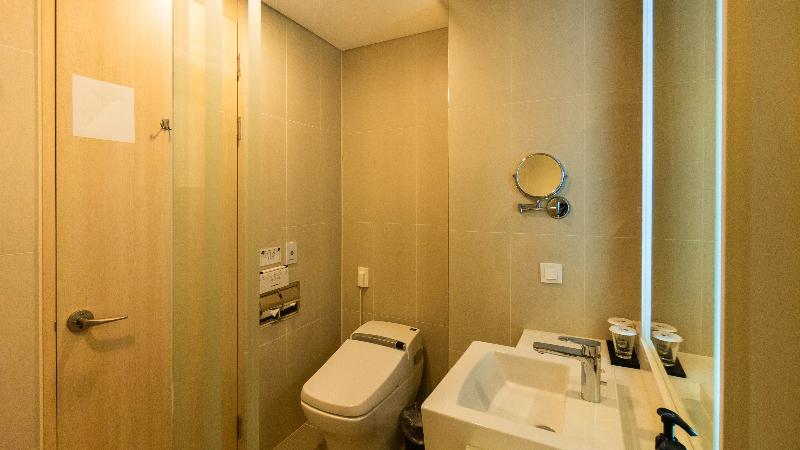 Incheon Airport Global Hotel & Suites image