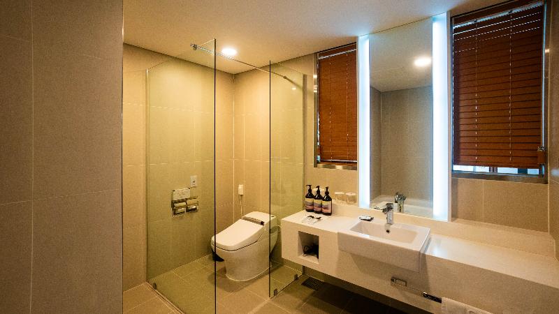 Incheon Airport Global Hotel & Suites image