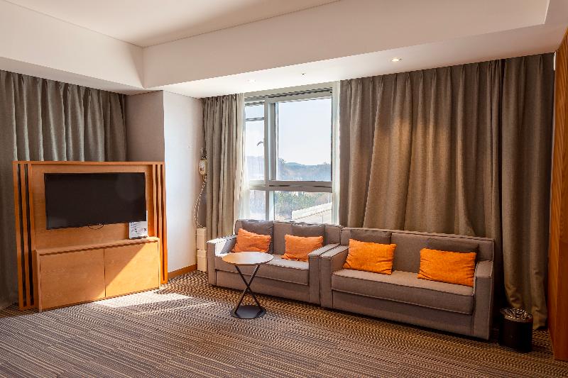 Incheon Airport Global Hotel & Suites image