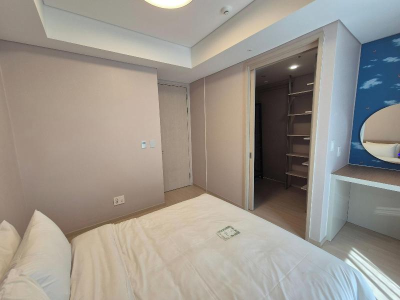 Incheon Airport Global Hotel & Suites image