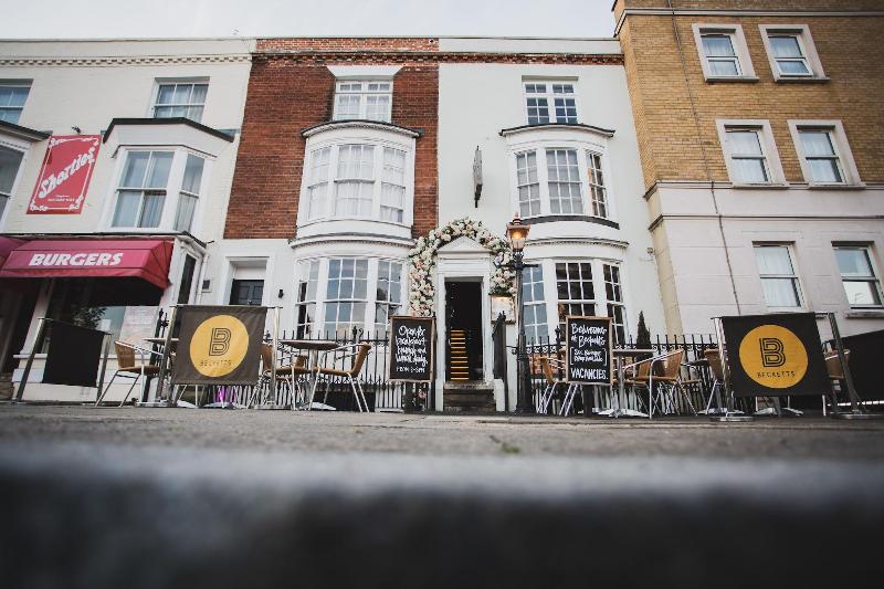 Becketts Southsea image
