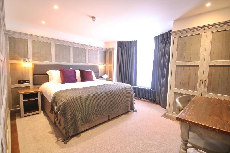 Becketts Southsea image