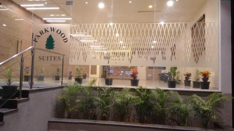 Parkwood Suites image