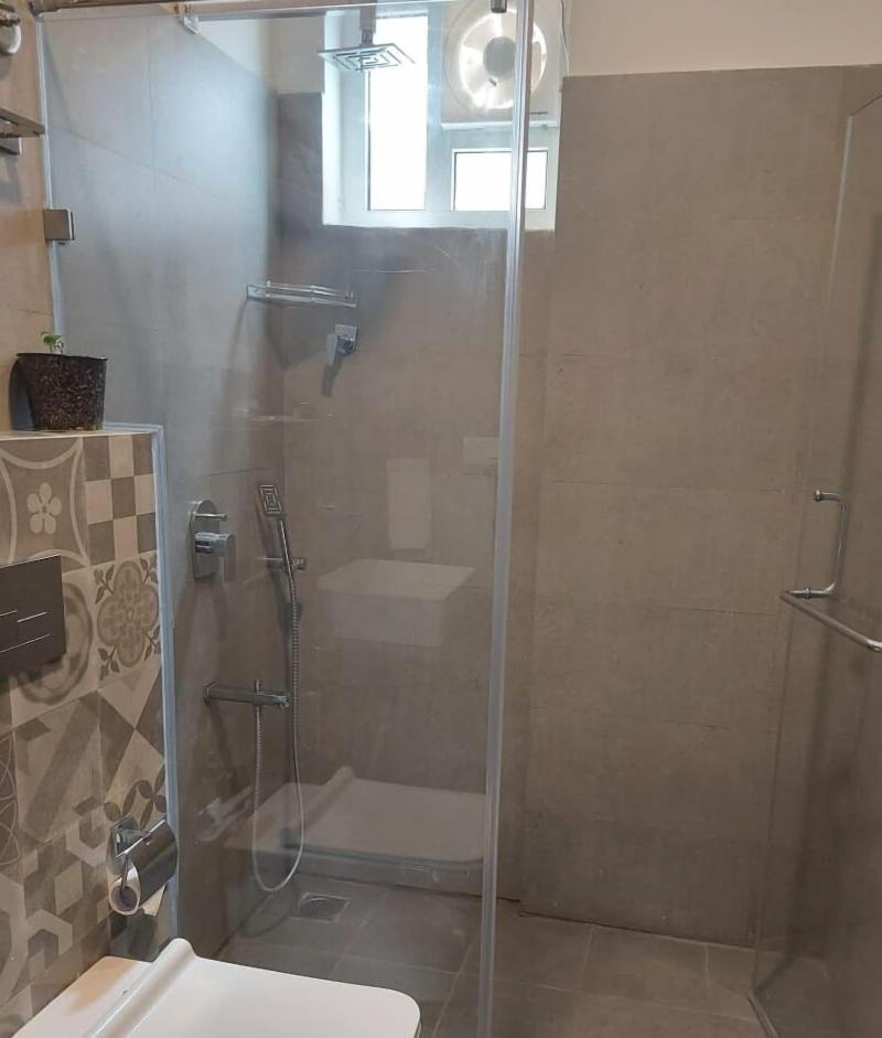 Parkwood Suites image