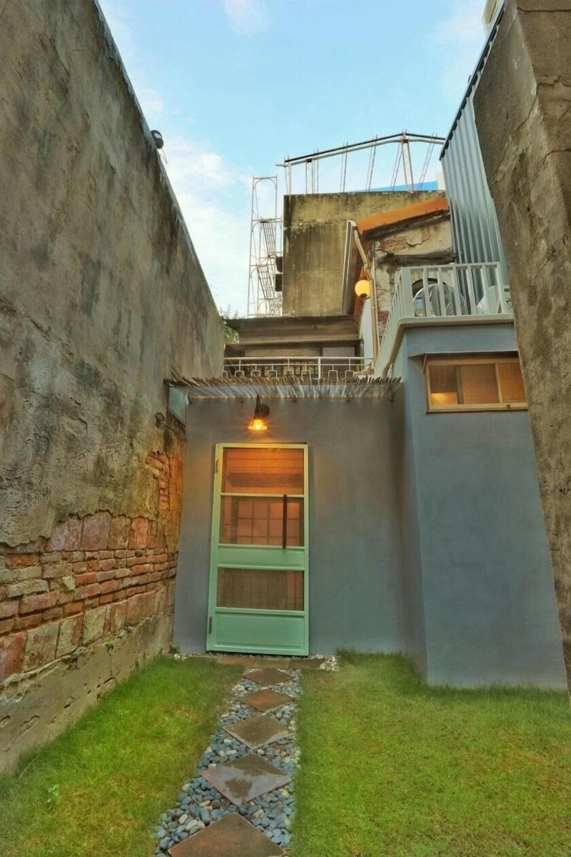 Moon House Tainan image