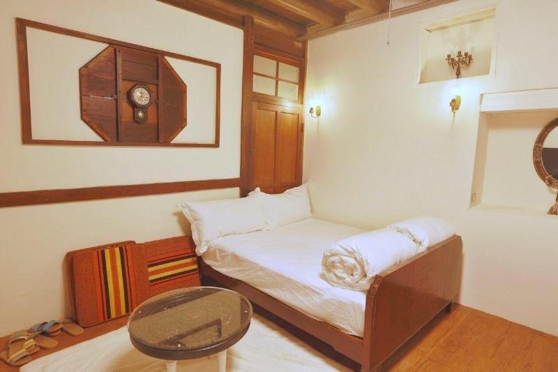 Moon House Tainan image