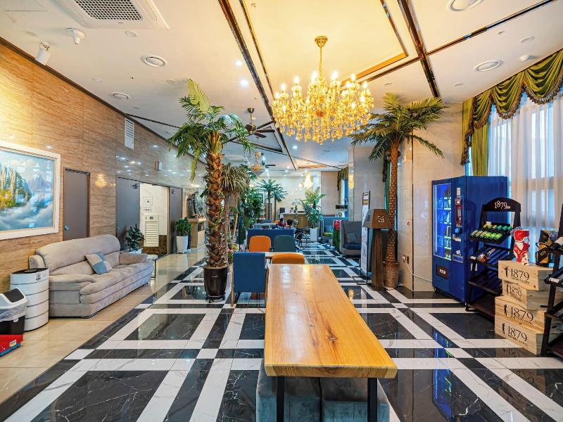 Griffin Bay Hotel image