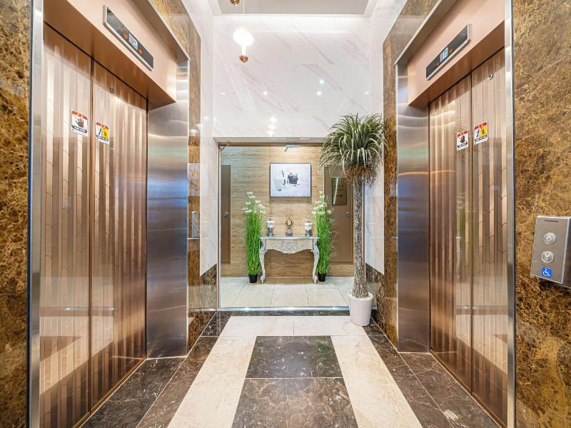 Griffin Bay Hotel image