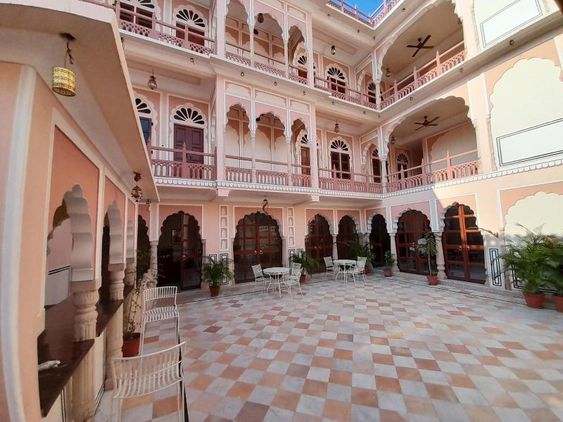 Raj Rajeshwari Haveli — exterior view