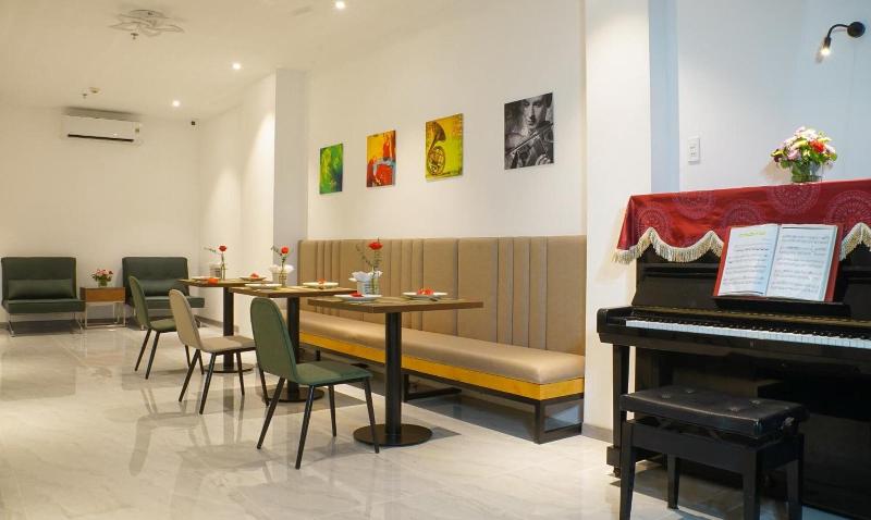 Piano Hotel image