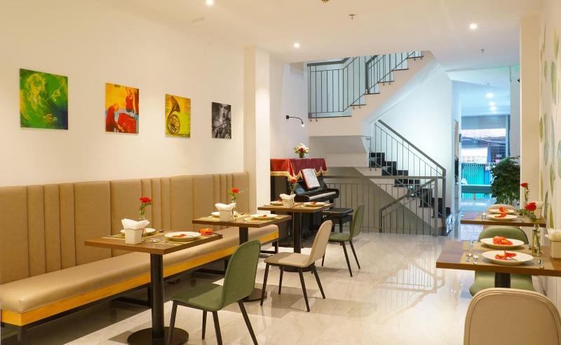 Piano Hotel image