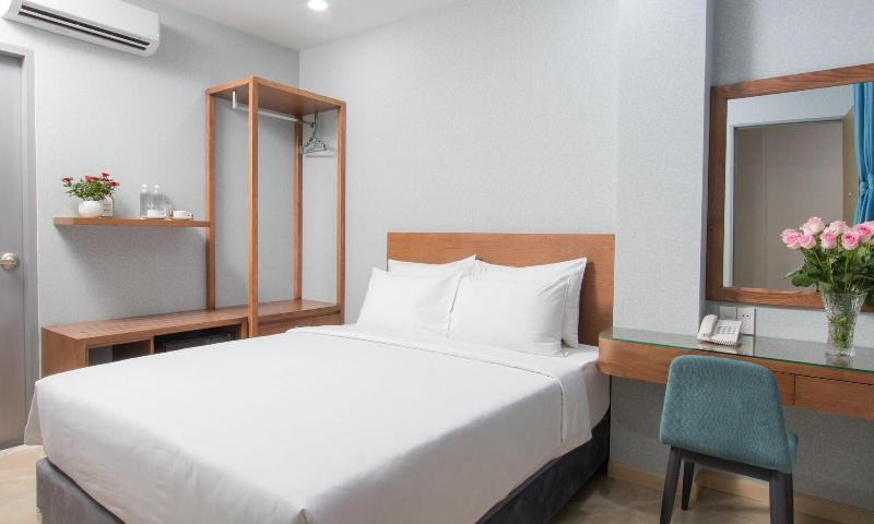 Piano Hotel image
